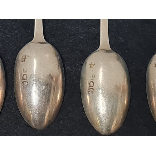 20 - Set of 6 hallmarked silver spoon along with silver food scraper.