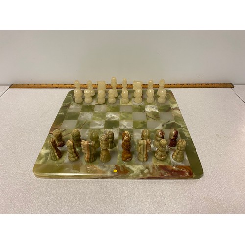 47 - Vintage quartz chess set.