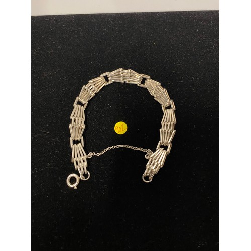 205 - Hallmarked silver chain link bracelet.