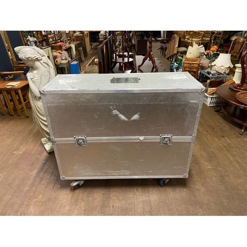 248 - Large fitted flight storage box on wheels.
125cm l x 47cm d x 107cm