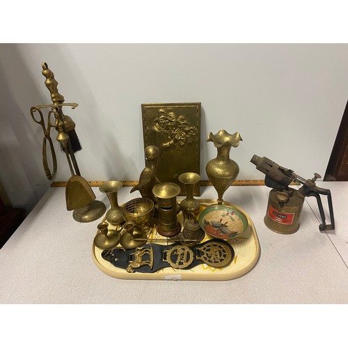 278 - Selection of vintage brass items to include companion set etc.