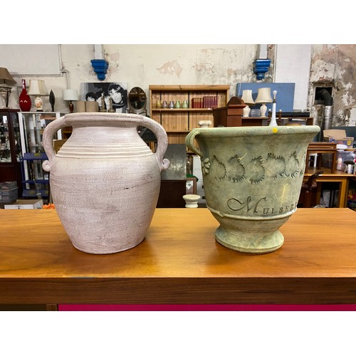 506 - Large stone planter and large stone urn.
29cm Tall