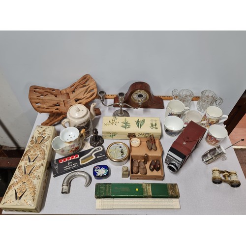 453 - Selection of collectables to include mantle clock and camera etc.