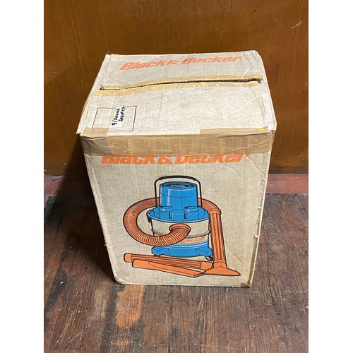 481 - Boxed Black and Decker vacuum cleaner.