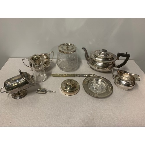 198 - Selection of plated ware to include tea pot cream & sugar etc.