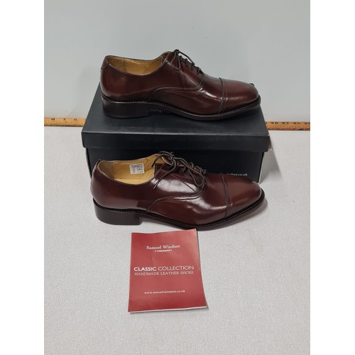 37 - Pair of new Samuel Windsor hand made gents leather shoes. size 8. RRP £99.99