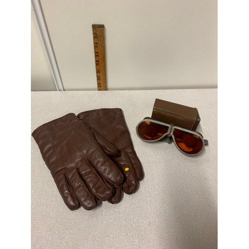 96 - Vintage folding motorbike/flying goggles in original box along with English Make brown leather glove... 