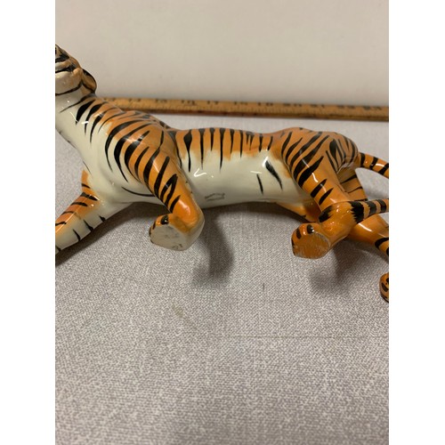 97 - Vintage Beswick Tigress - 1957
20cm l