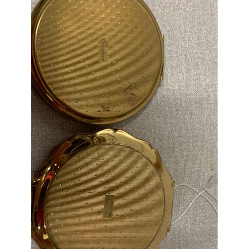 100 - 2 x vintage Stratton compacts - both with floral design.