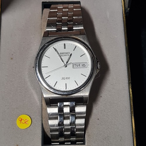 231 - gents boxed seiko sq100 watch