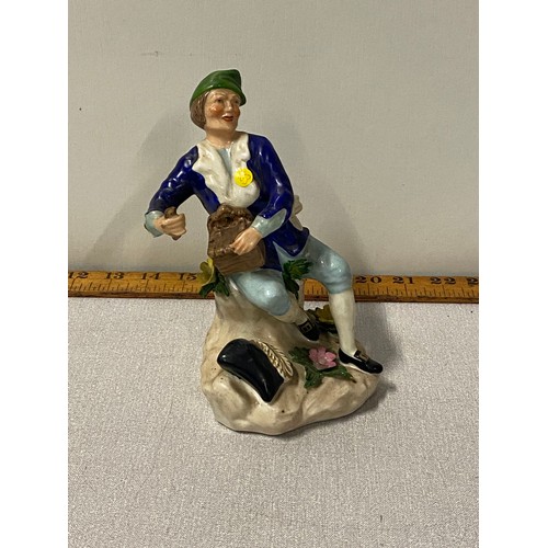 28 - Vintage Adderley bone china Rat Catcher figurine.
18cm h