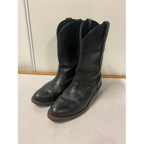 38 - Pair of leather Dan Post boots.
size8.5