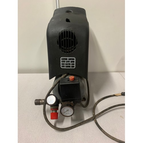 451 - Rockworth powertask air compressor.