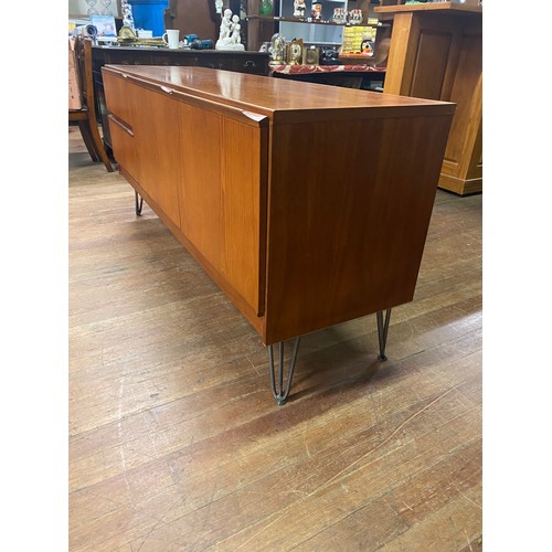 360 - Mid century sideboard on hairpin legs.
160cm x 73cm h x 47cm d