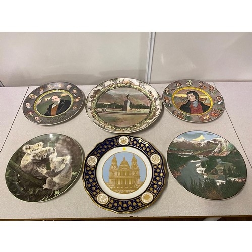 428 - Collection of Royal Doulton plates to include Royal Wedding plate.