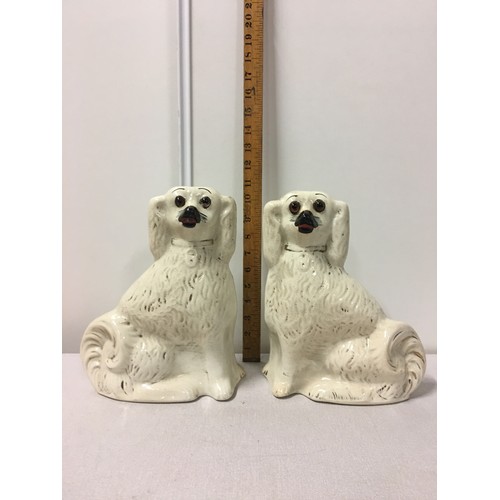 9 - Pair of antique wally dogs with glass eyes.
18cm h