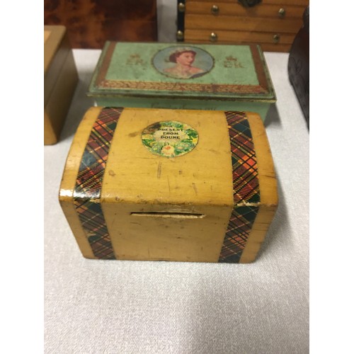 101 - Selection of vintage boxes to include Bur walnut and Mauchlin Ware.