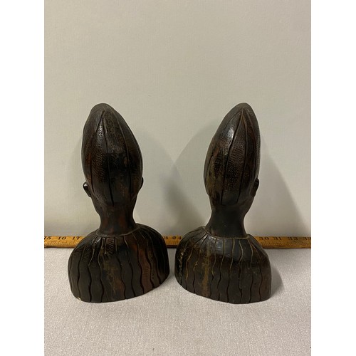 50 - Pair of large African busts, hand carved from ebony.
27cm h