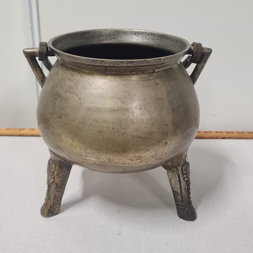 64 - Antique bronze tripod cauldron with coat of arms. Dated 1846.
28cm h x 20cm diameter