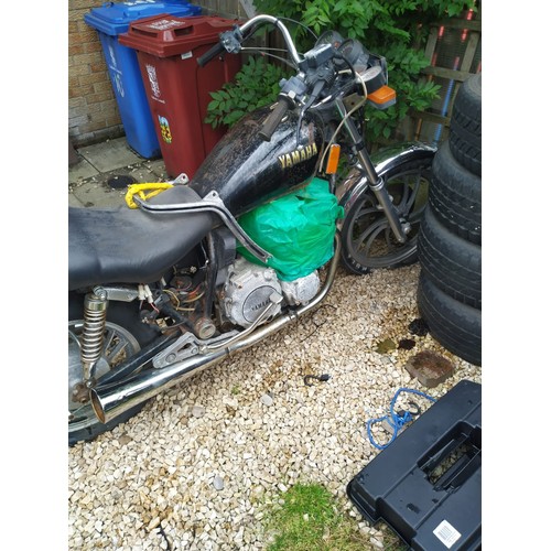 246 - Yahmha 650 motorcycle and additional parts - Comes with import and original purchase paperwork. Last... 