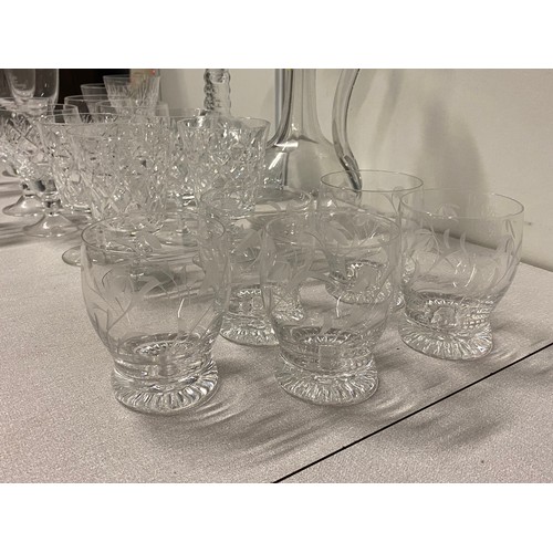 502 - Large selection of good quality vintage crystal - wine glasses, whisky glasses and decanters etc.
2 ... 