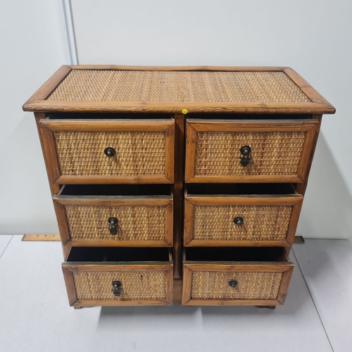 121 - Vintage rattan and bamboo 6 drawer chest.
55cm x 56cm x 20cm