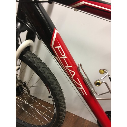 200a - Apollo Phase mountain bike.