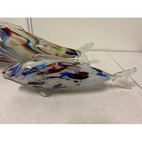 33 - 3 x vintage Italian-Murano hand blown glass fish.
Largest 52cm