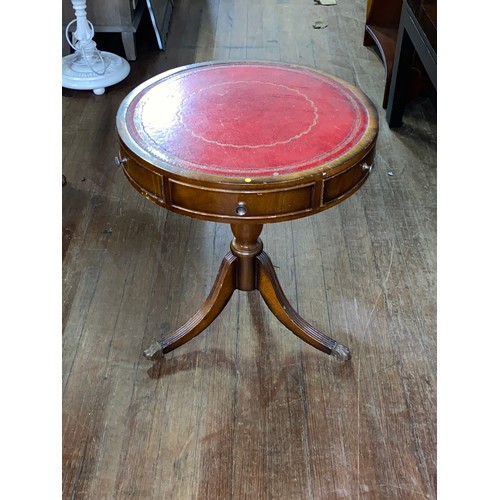 98 - Vintage leather topped drum table.
58cm x 51cm diameter