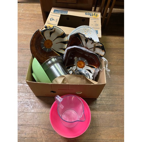 577 - Box of kitchen ware to include Limpopo ceramic bowls etc