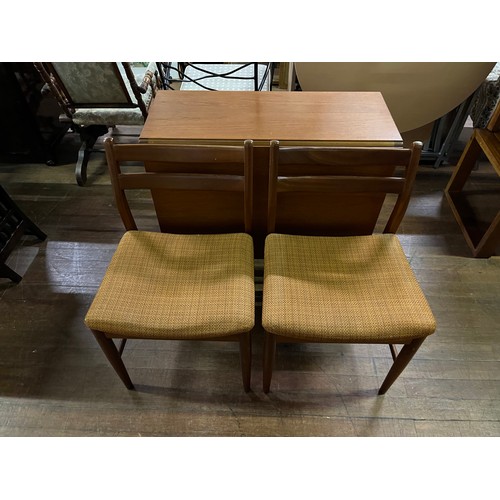 255 - Retro drop-leaf table with 4 chairs.