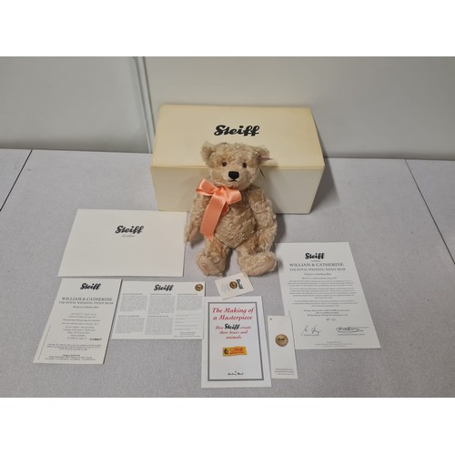 42 - Steiff William & Catherine The Royal Wedding teddy bear. Comes with box and certificate.