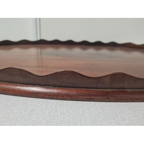 115 - Large Edwardian butlers' tray.
68cm l