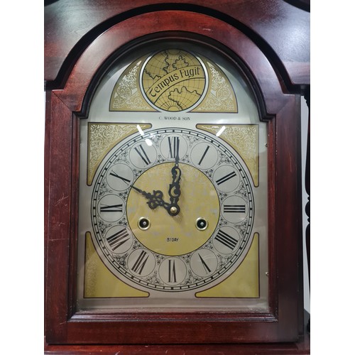 240 - Tempus Fugit grandfather clock with key and pendulum. Working
195cm h