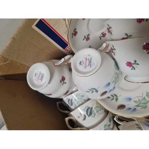 197 - Box of vintage tea ware to include Colclough etc.