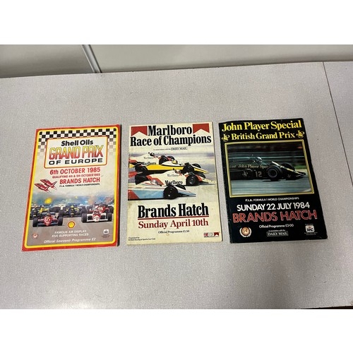 398 - 3 vintage racing magazines