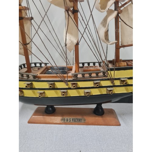 35 - 2 model ships - Fragata Espanola and H.M.S Victory.
Tallest 39cm