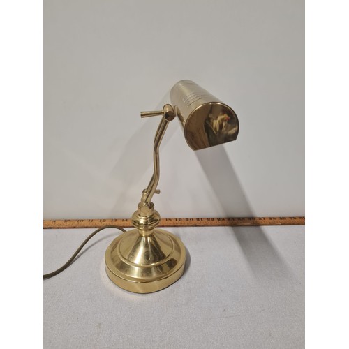 66 - Brass desk lamp.