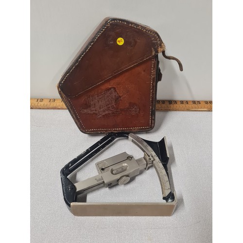 73 - Antique military E.R. Watts and Son of London Clinometer Mark VI with original leather case. Dated 1... 