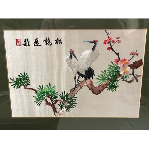 361 - 3 silk embroidered japanese pictures
33cm x 43cm