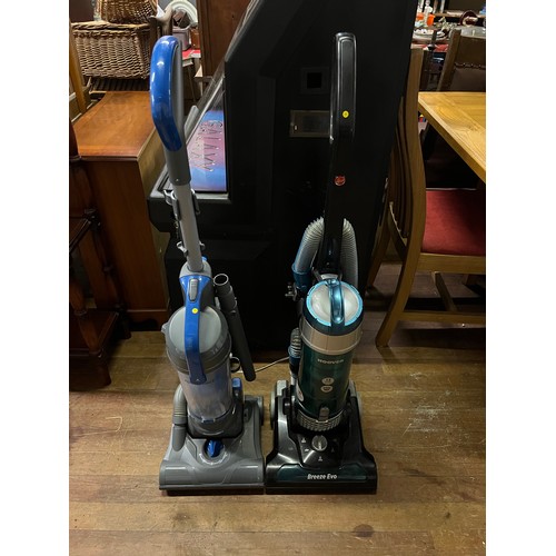 395 - 2 x vacuum cleaners.