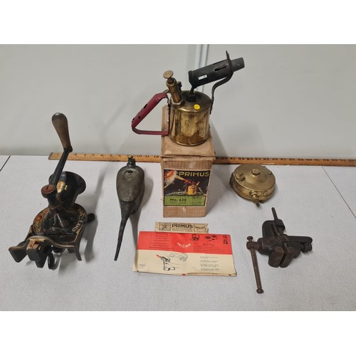 400 - Vintage Primus blowtorch etc.