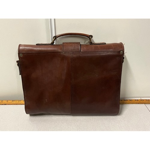 204 - Vintage leather satchel.