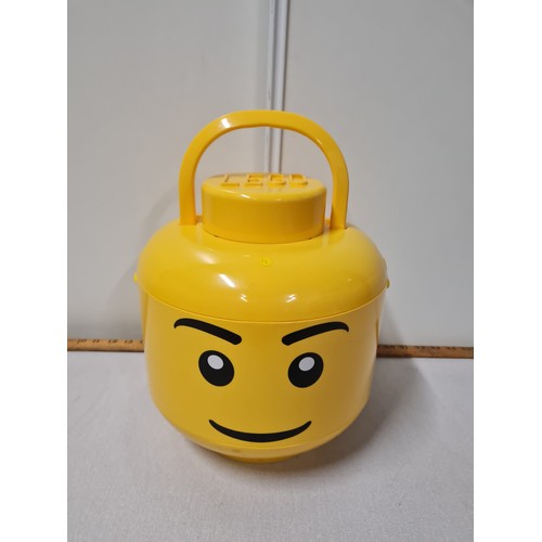 210 - Qty of Lego in Lego storage head.