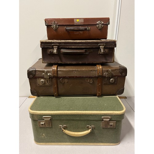 38 - 4 x vintage suitcases.