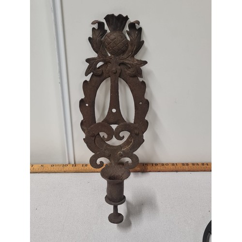 87 - Antique cast iron Scottish thistle wall sconce along with Howdens Joinery Scotland trivet pot stand.... 