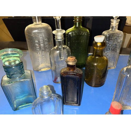 129 - Collection of vintage apothecary bottles