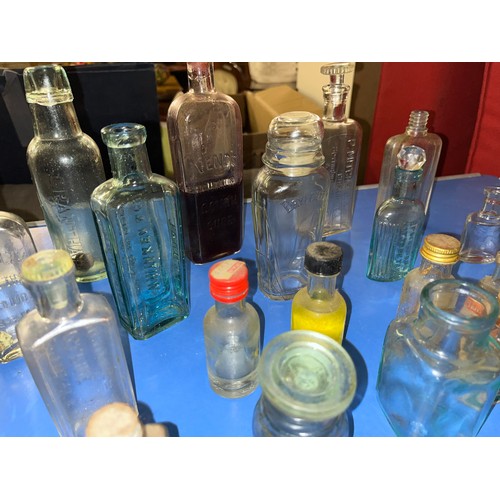 129 - Collection of vintage apothecary bottles