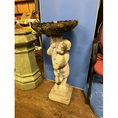 67 - Vintage stone garden cherub bird bath.
84cm h