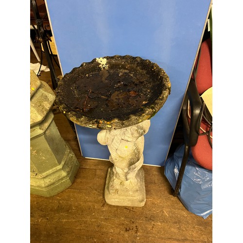 67 - Vintage stone garden cherub bird bath.
84cm h